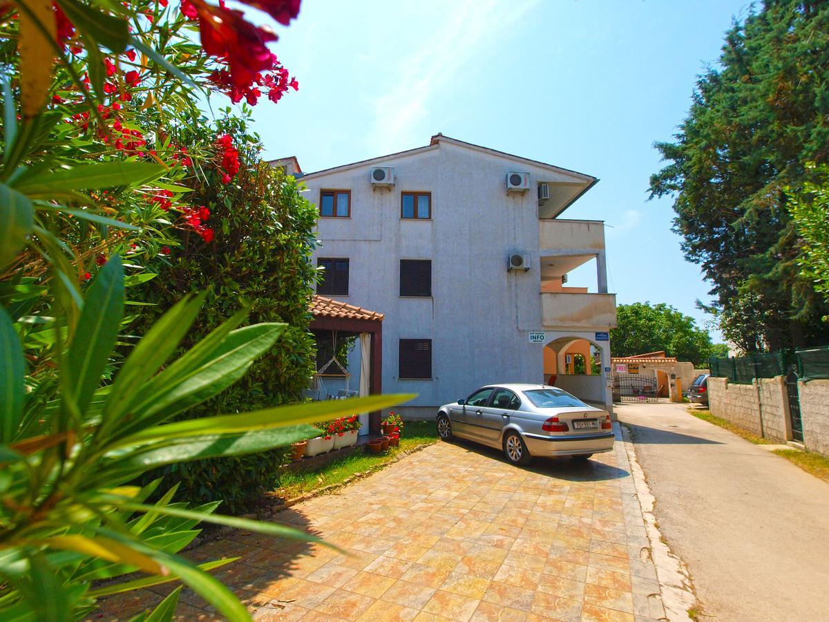 Apartments Marija 85 Фажана Экстерьер фото